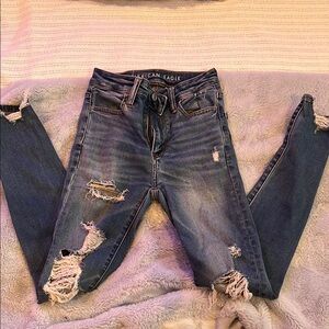 American Eagle Women's Blue Distressed Jeans